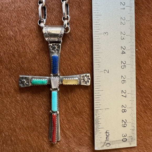 VINTAGE PAWN ERA ZUNI CROSS NECKLACE - Picture 3 of 8